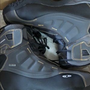 Salomon waterproof insulated boot size 9.5. in box